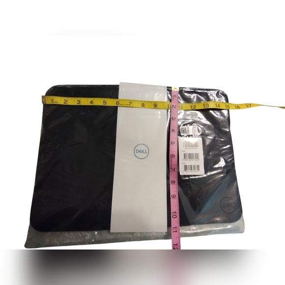 NIB Dell Black and Gray Tablet Sleeve Neoprene Zipper Case Up To 15 Inch Laptops - Picture 7 of 7